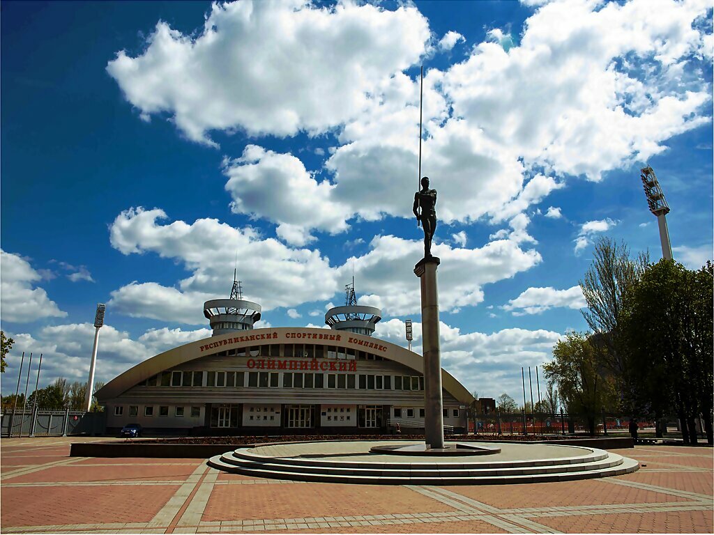 Памятник Сергею Бубке