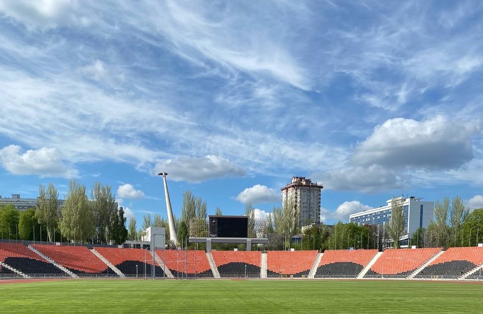 Апрель. Олимпийский